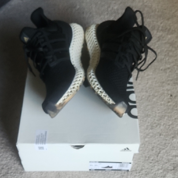 ♥️adidas Ultra 4D Running Shoes - Black and Gray♥️ - Picture 3 of 10